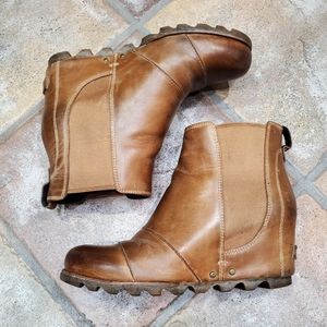 Sorel Joan of Arc booties